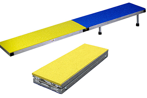 clip-and-go-agility-folding-6ft-travel-plank-contact-trainer-clean-run